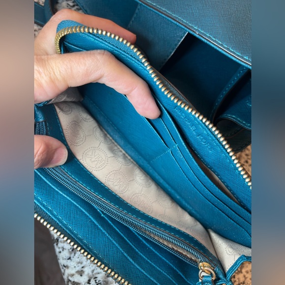 Michael Kors Teal Hamilton Satchel and Wallet Set! - Picture 15 of 16